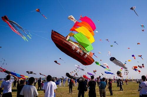 潍坊风筝节最新爆料视频,精彩瞬间抢先看！
